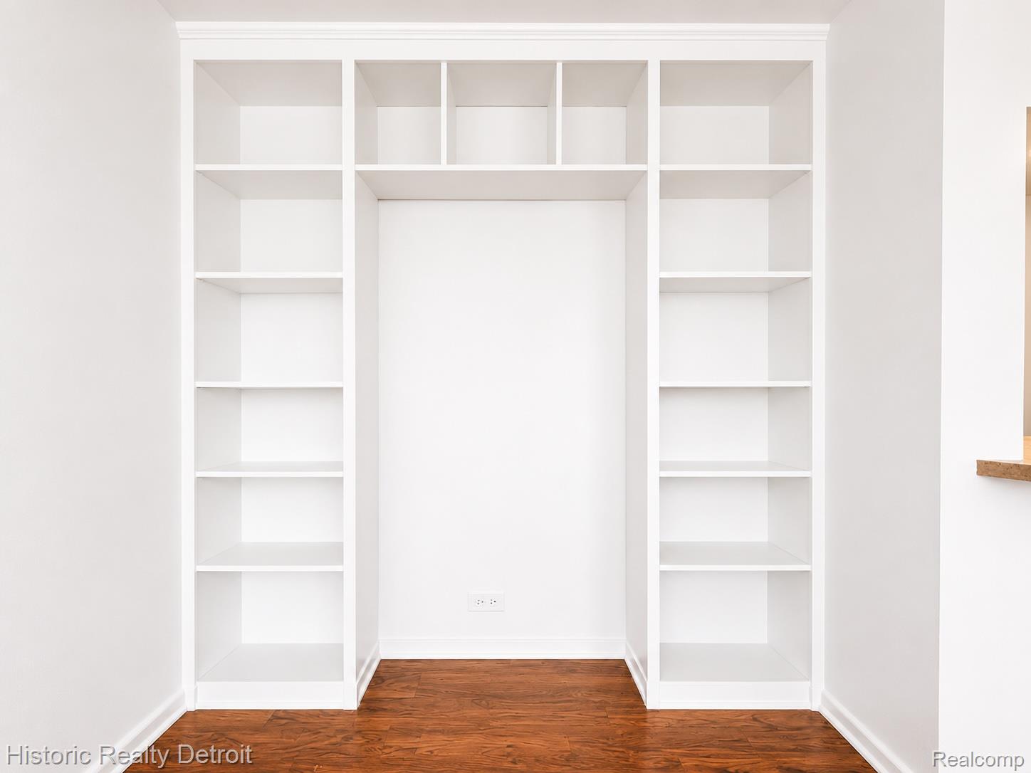 1300 E Lafayette 2102 Property Photo 6