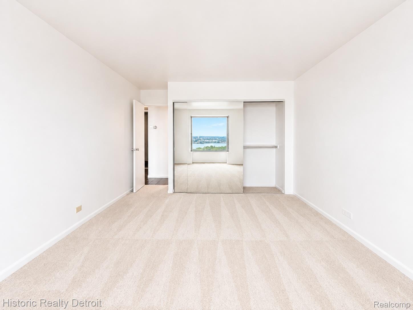 1300 E Lafayette 2102 Property Photo 12