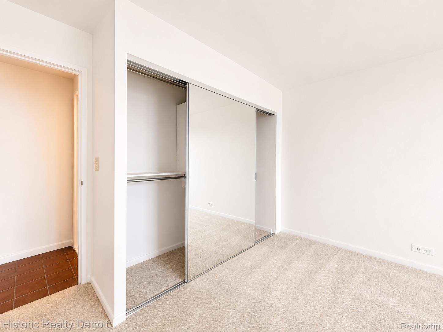 1300 E Lafayette 2102 Property Photo 13