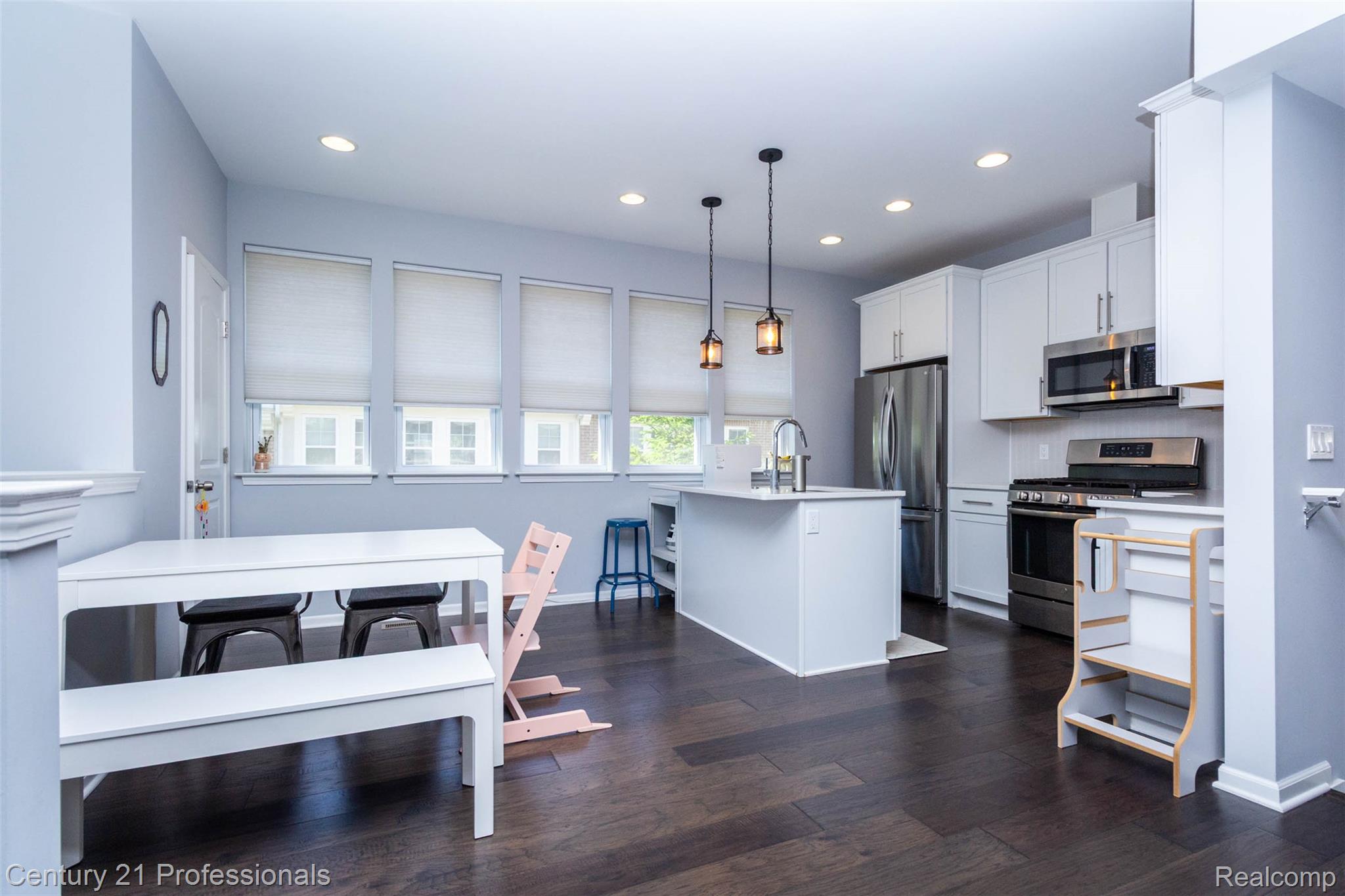 57 Kaprol Drive Property Photo 11