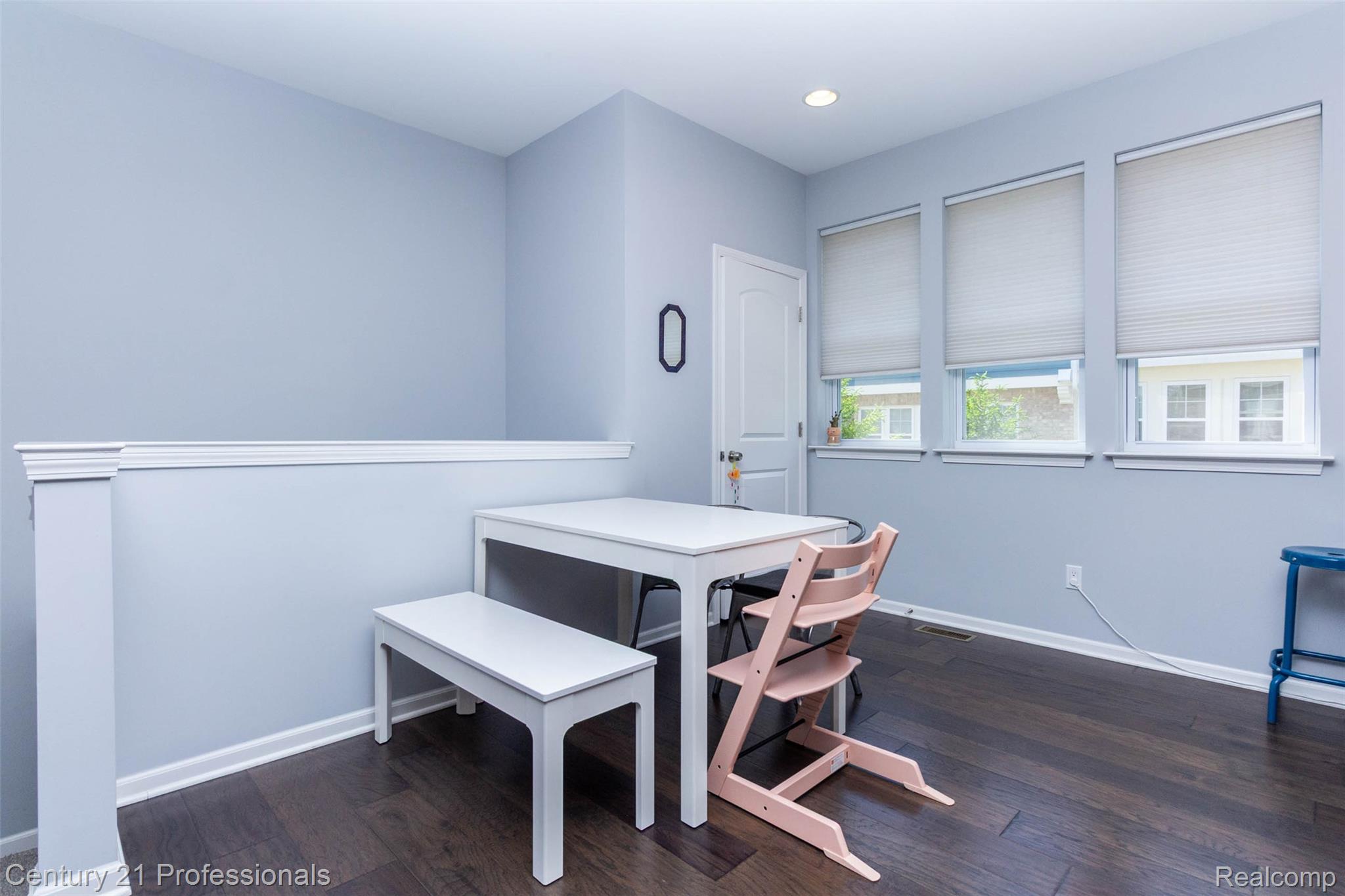57 Kaprol Drive Property Photo 12
