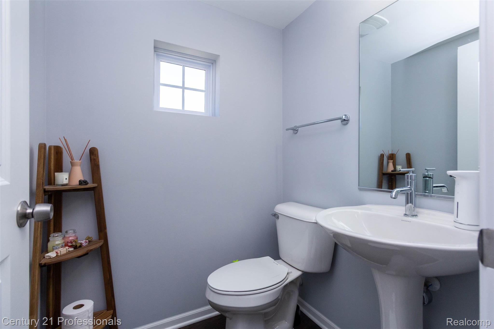 57 Kaprol Drive Property Photo 31