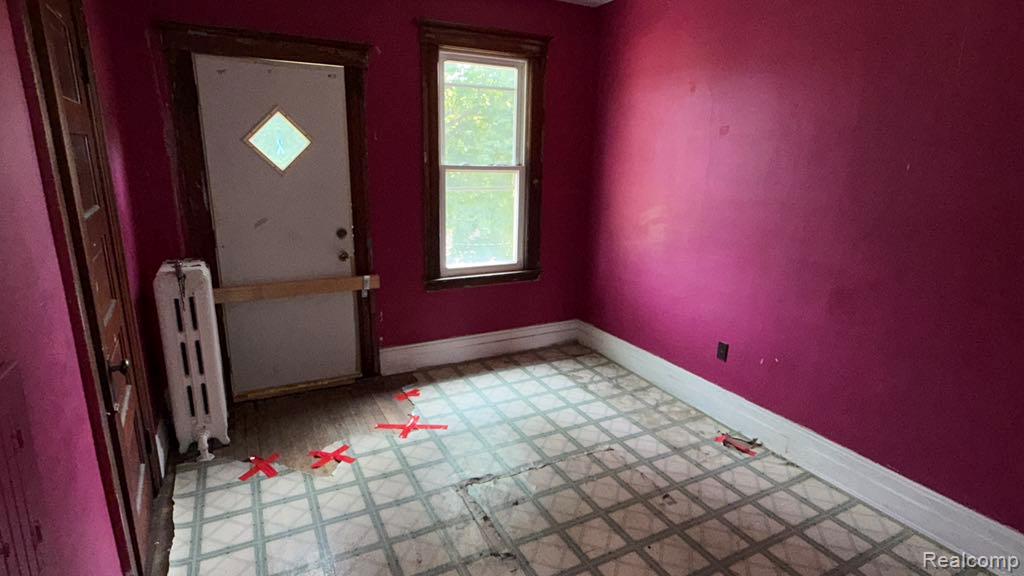 3756 Helen Street Property Photo 7