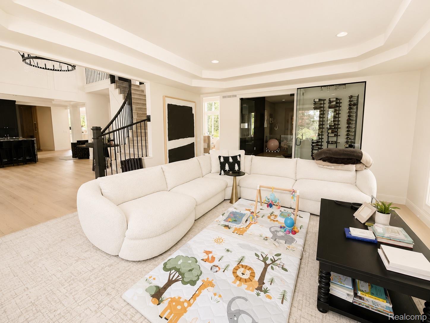 24750 Franklin Farms Drive Property Photo 11