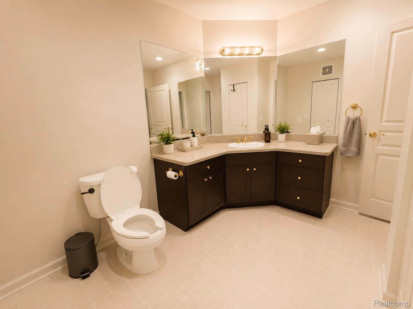 24750 Franklin Farms Drive Property Photo 59