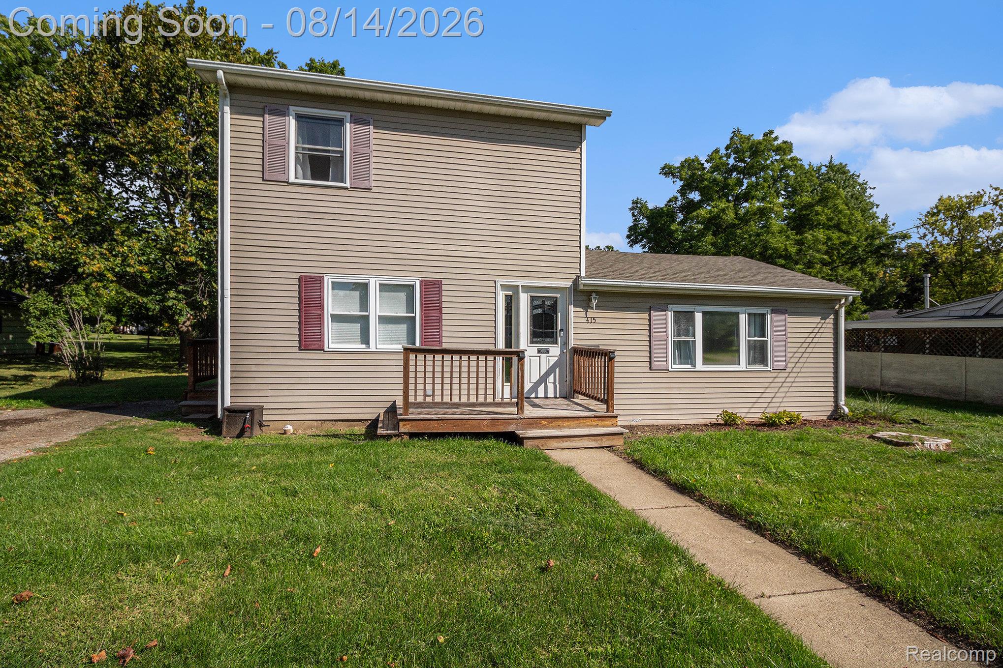 415 E Oliver Street Property Photo 2