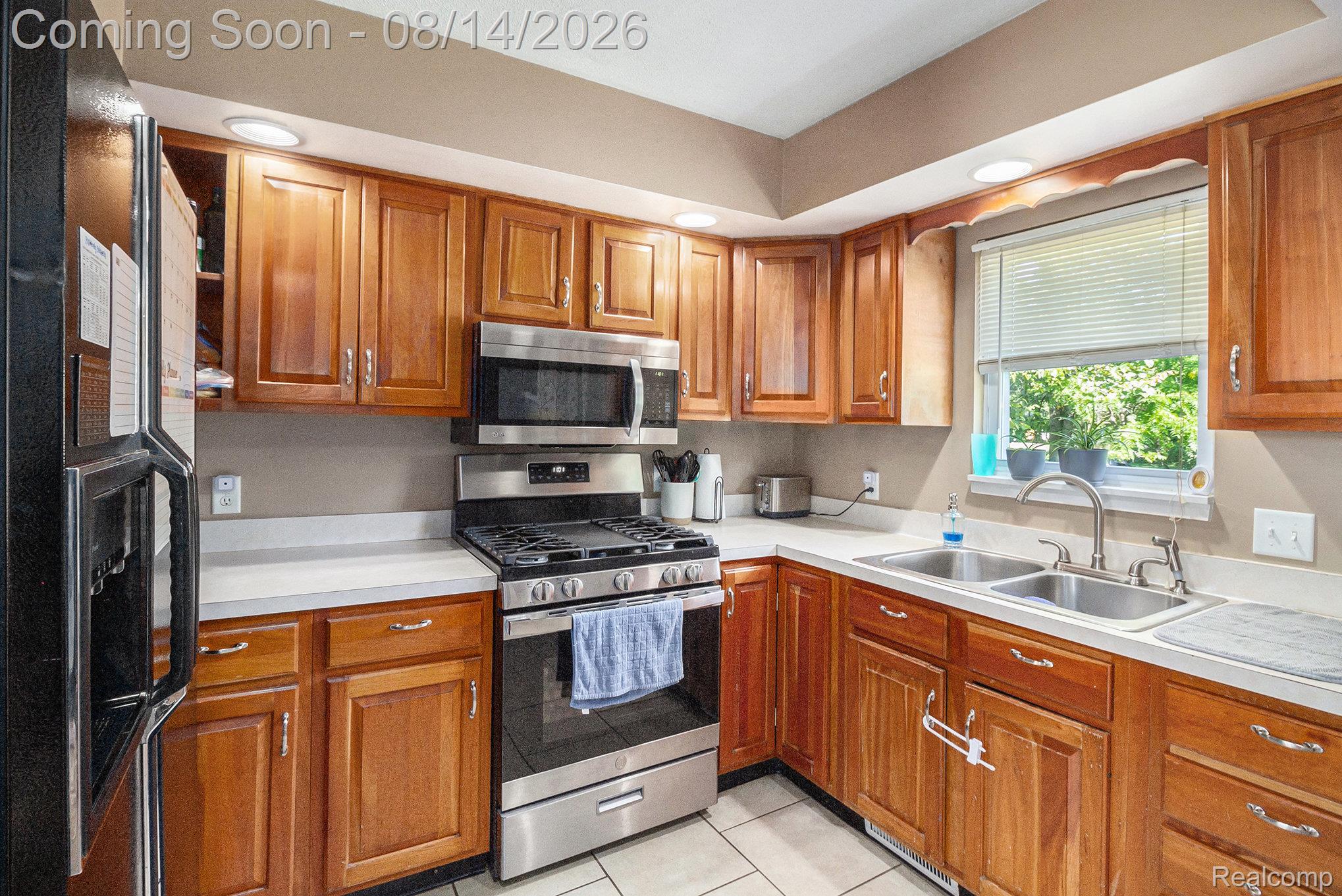 415 E Oliver Street Property Photo 8