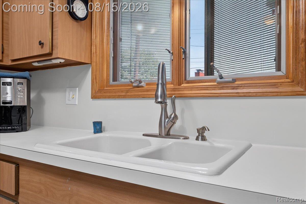 11318 Masonic Boulevard Property Photo 16