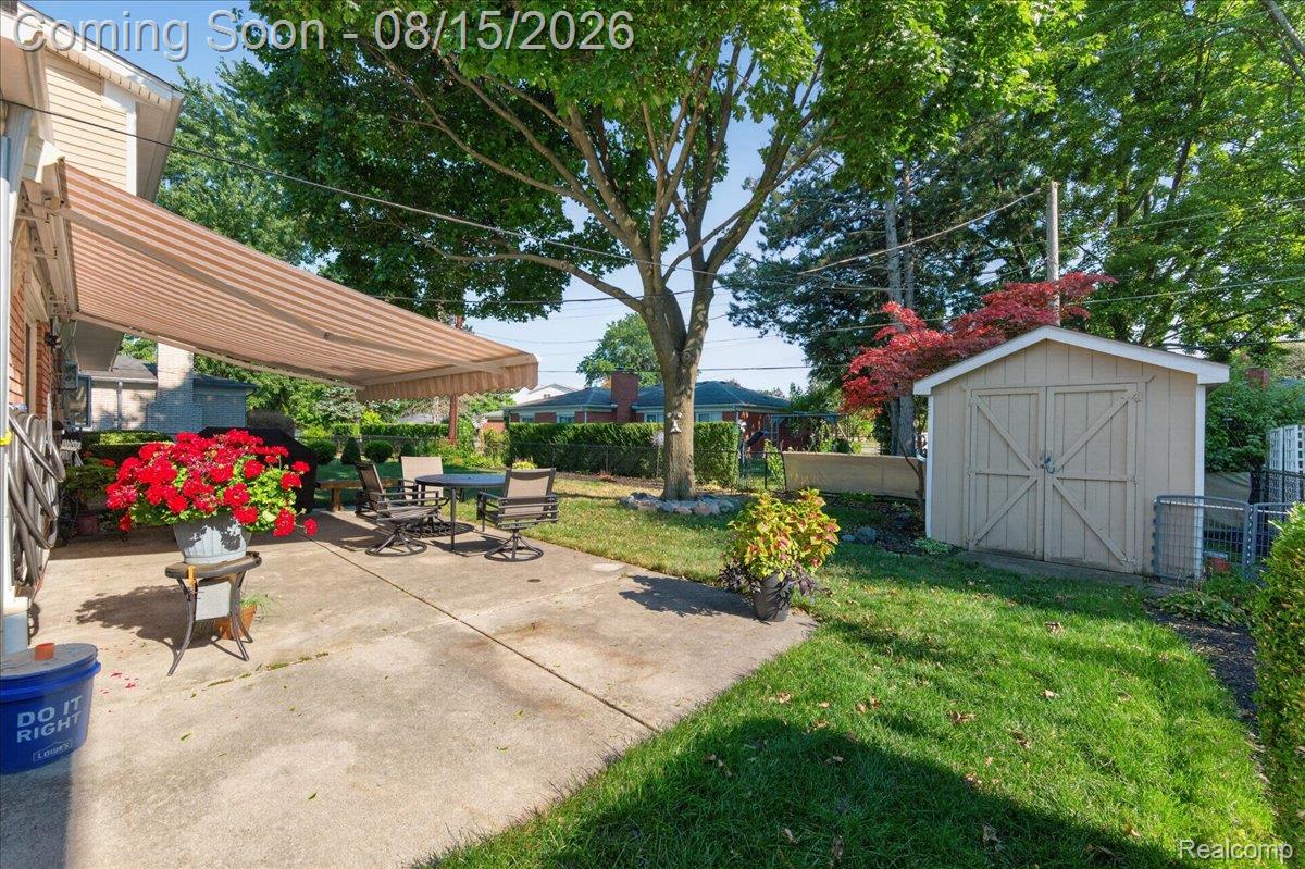 11318 Masonic Boulevard Property Photo 45