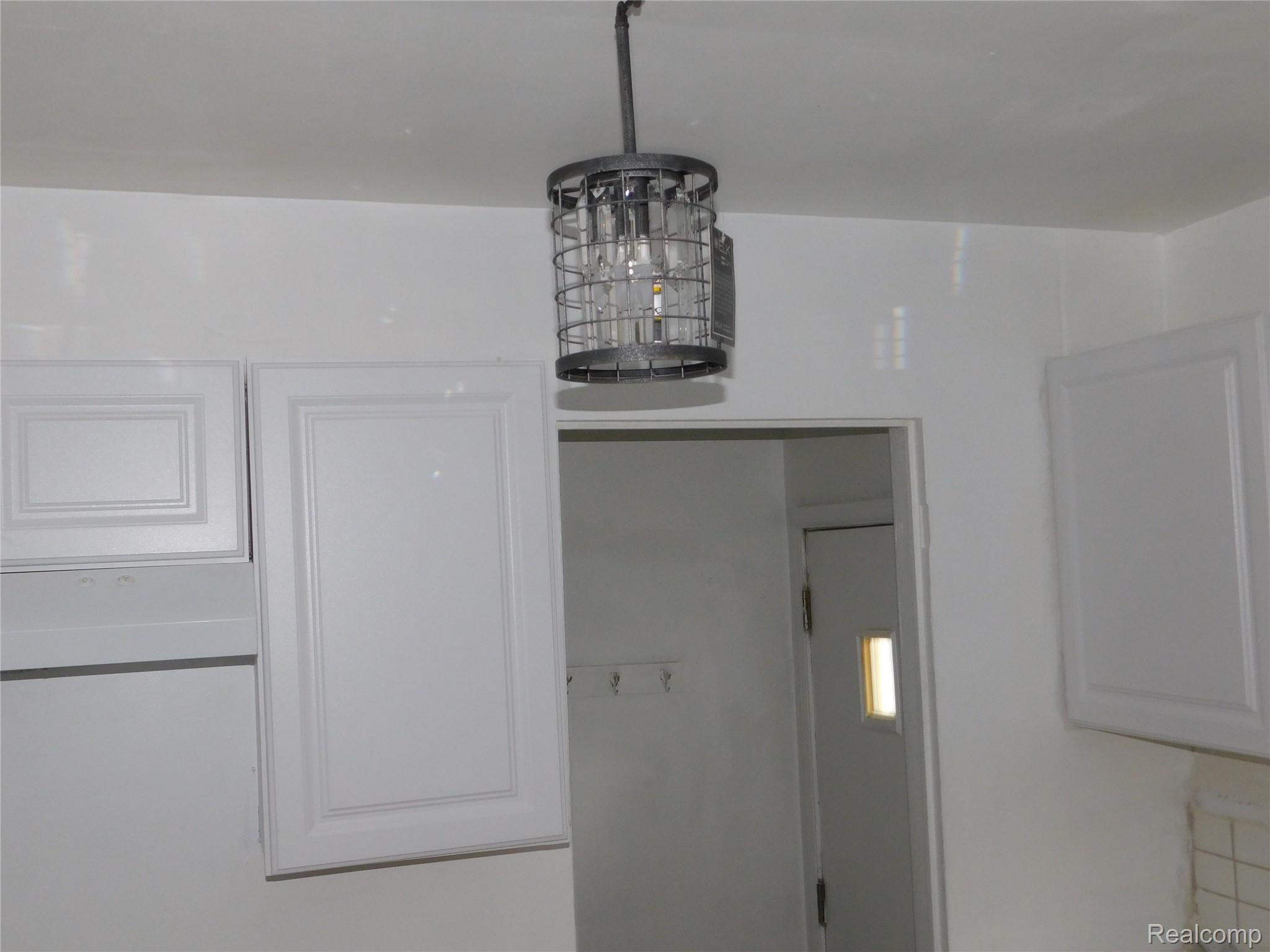 8219 Marlowe Street Property Photo 8