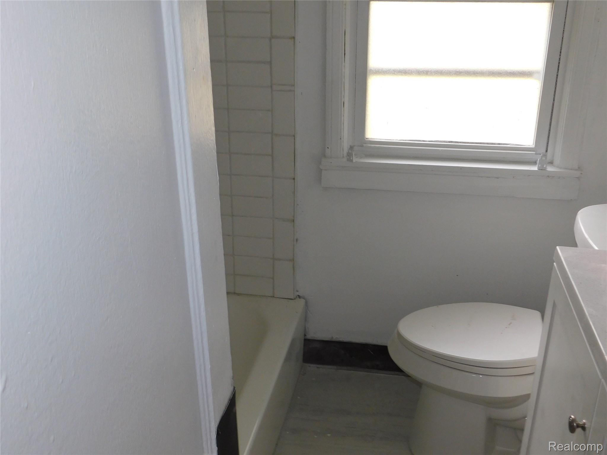 8219 Marlowe Street Property Photo 9