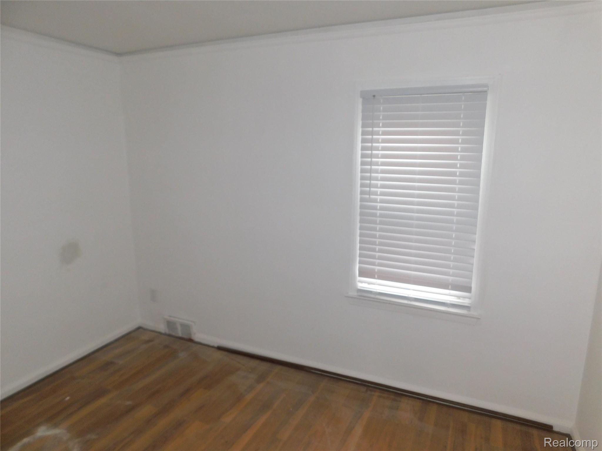 8219 Marlowe Street Property Photo 10
