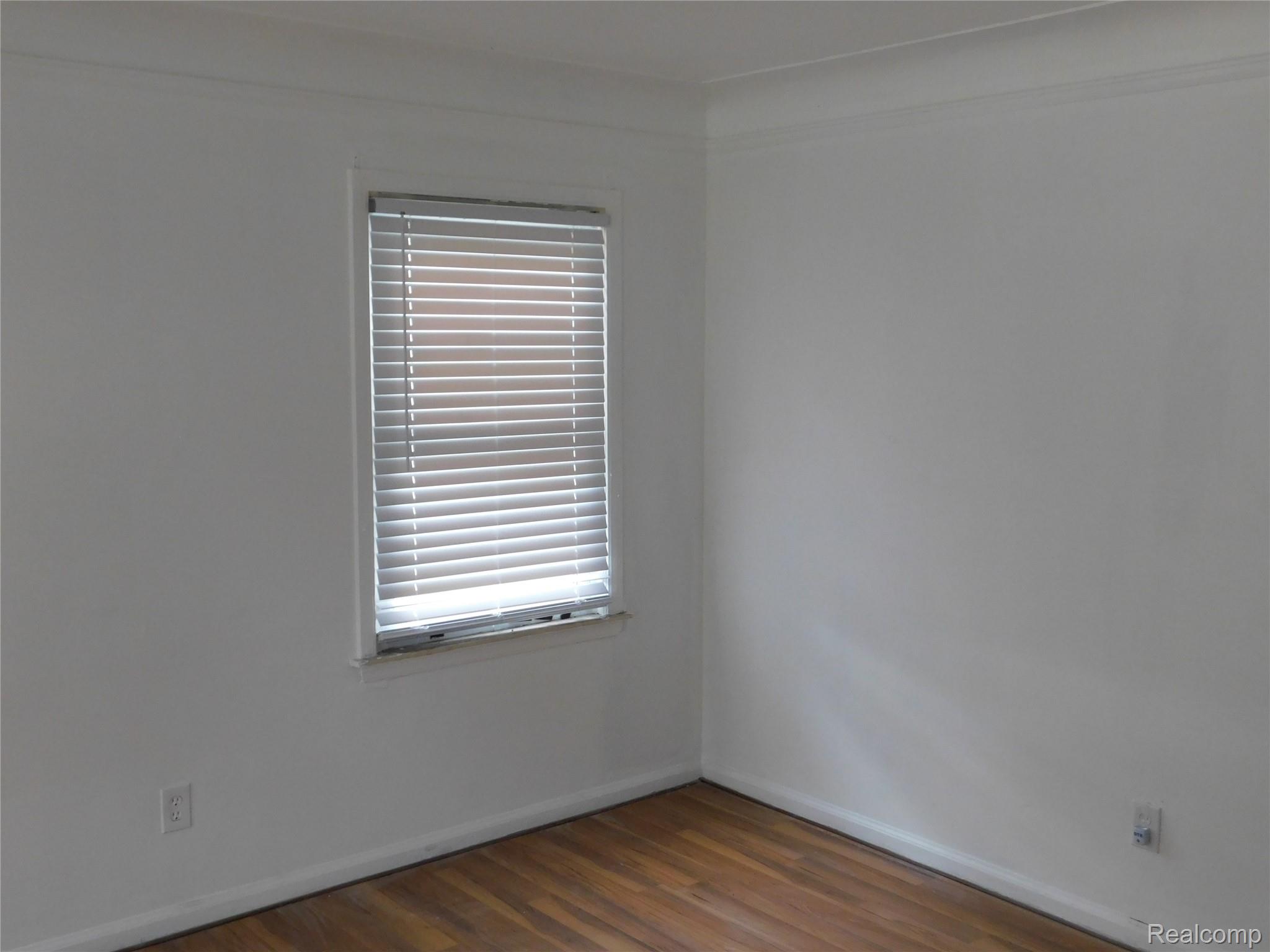 8219 Marlowe Street Property Photo 11
