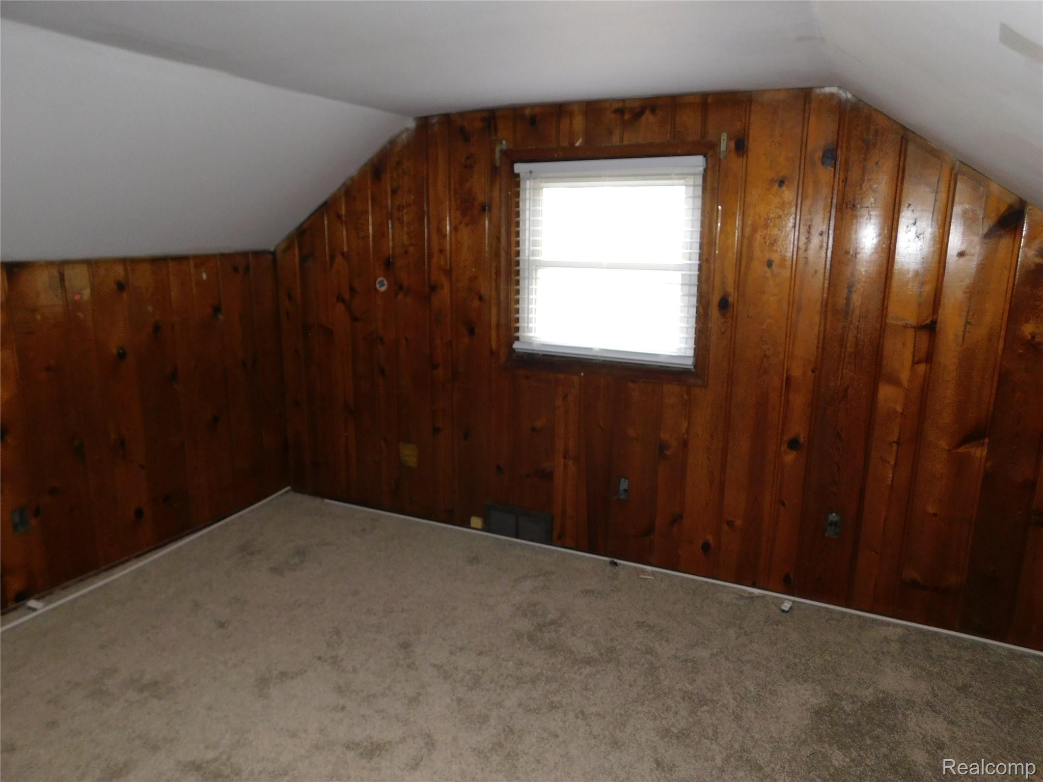 8219 Marlowe Street Property Photo 18