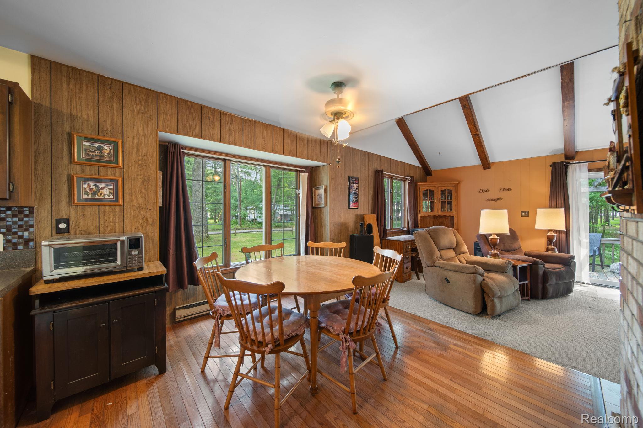 1358 Crawford Avenue Property Photo 12