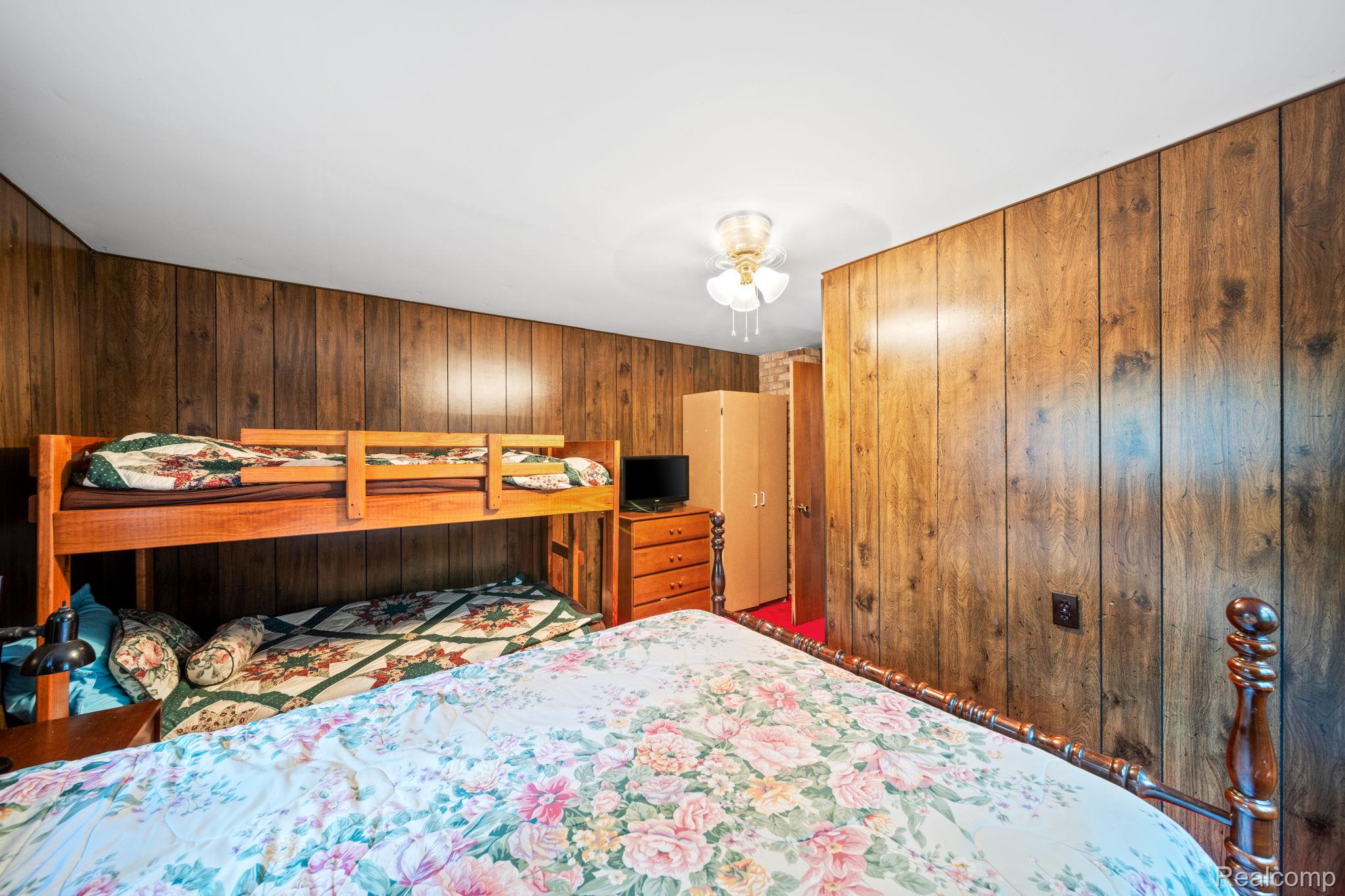 1358 Crawford Avenue Property Photo 19