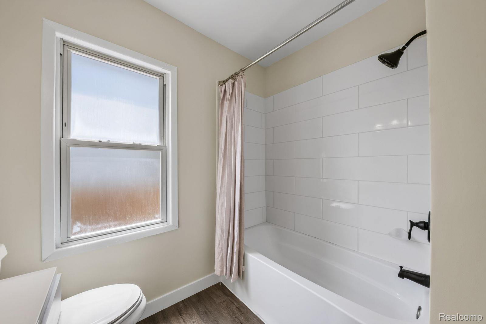 3330 Harris Street Property Photo 17