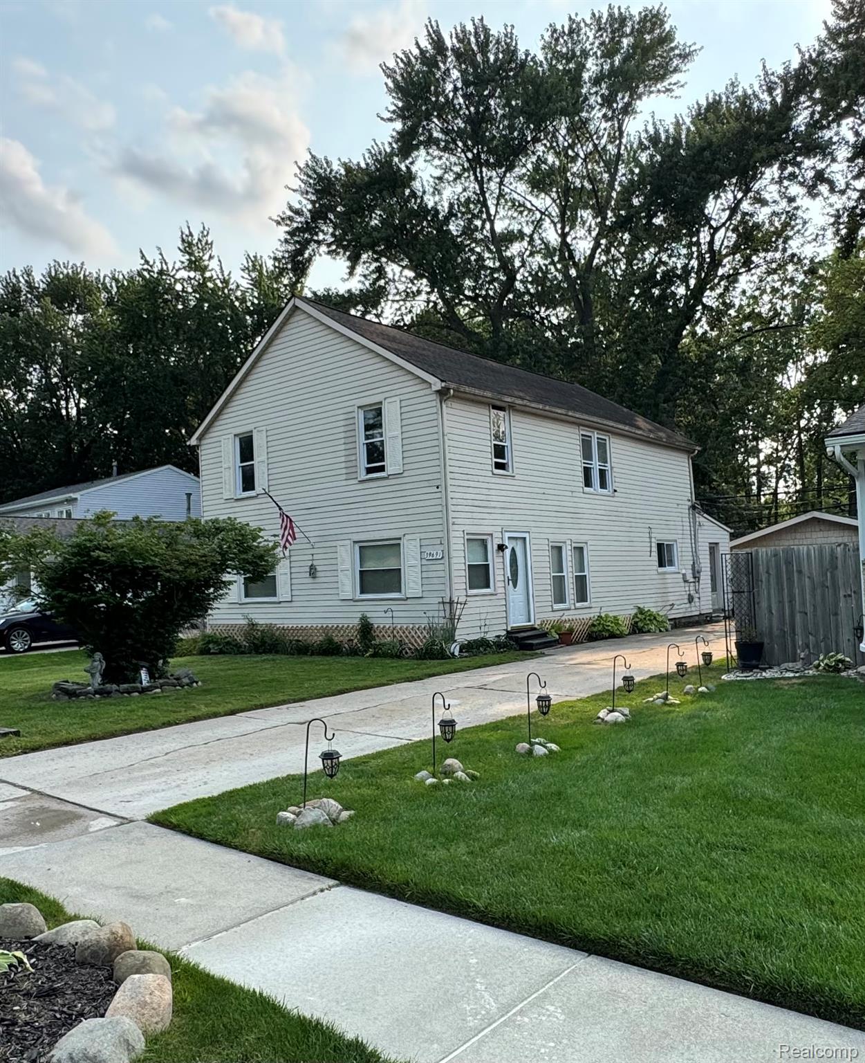 39691 Detroit Street Property Photo 1