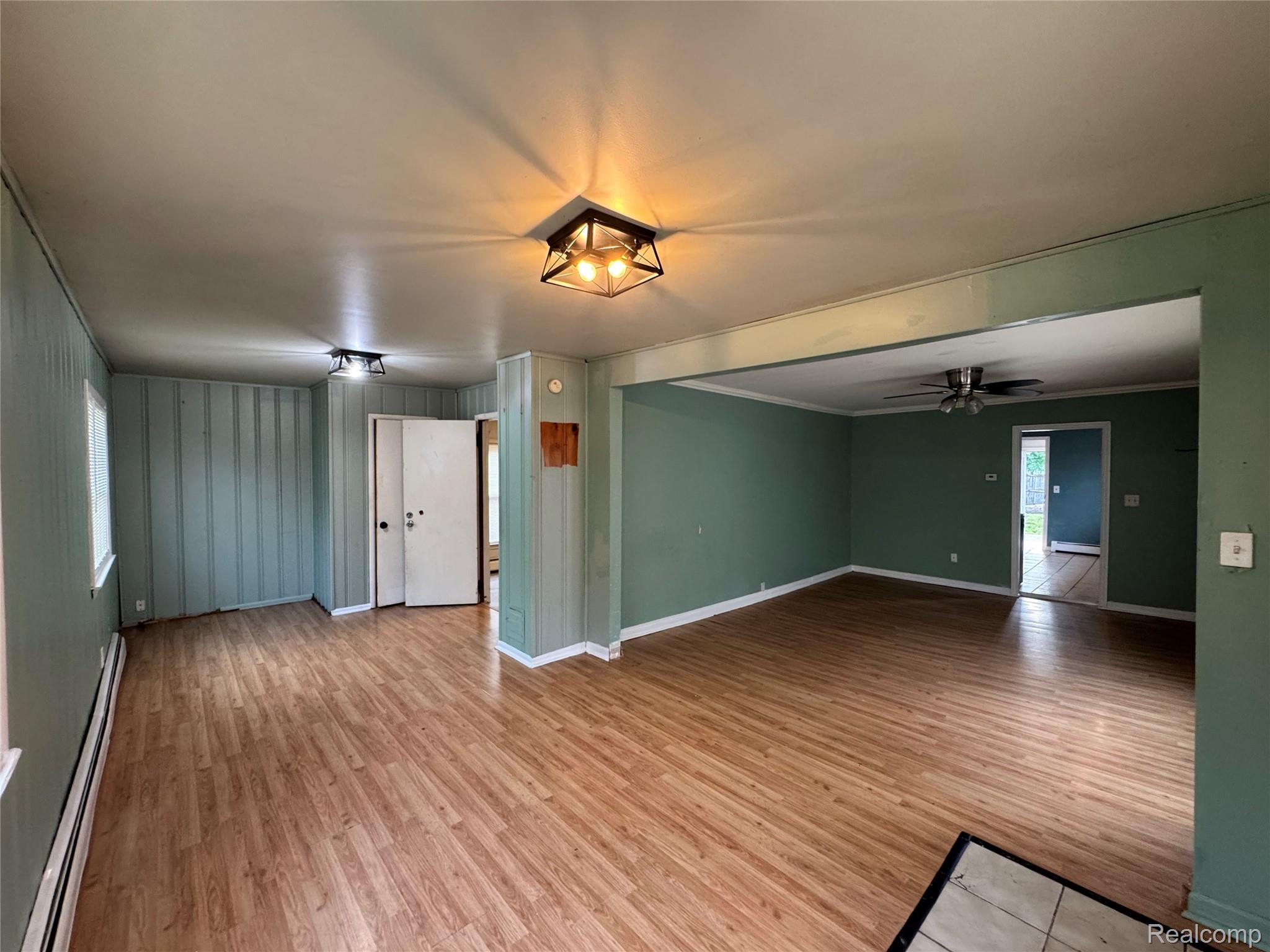 39691 Detroit Street Property Photo 6