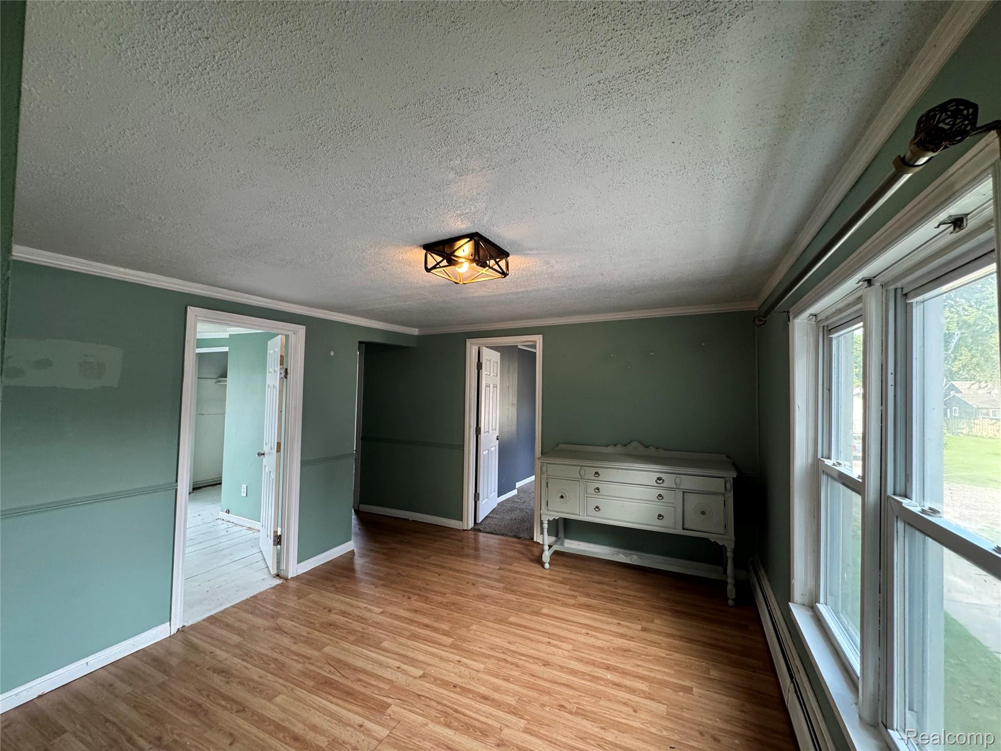 39691 Detroit Street Property Photo 10