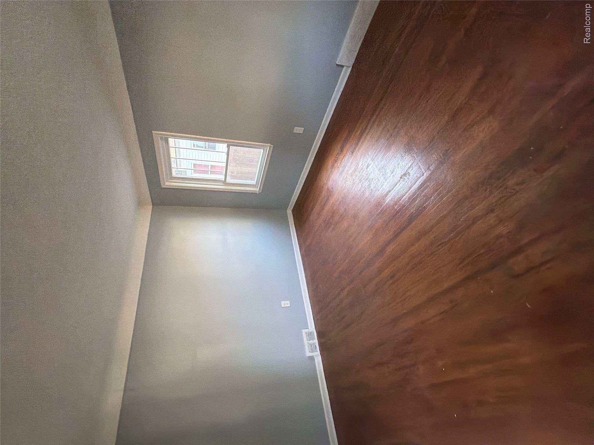 8661 Auburn Property Photo 2