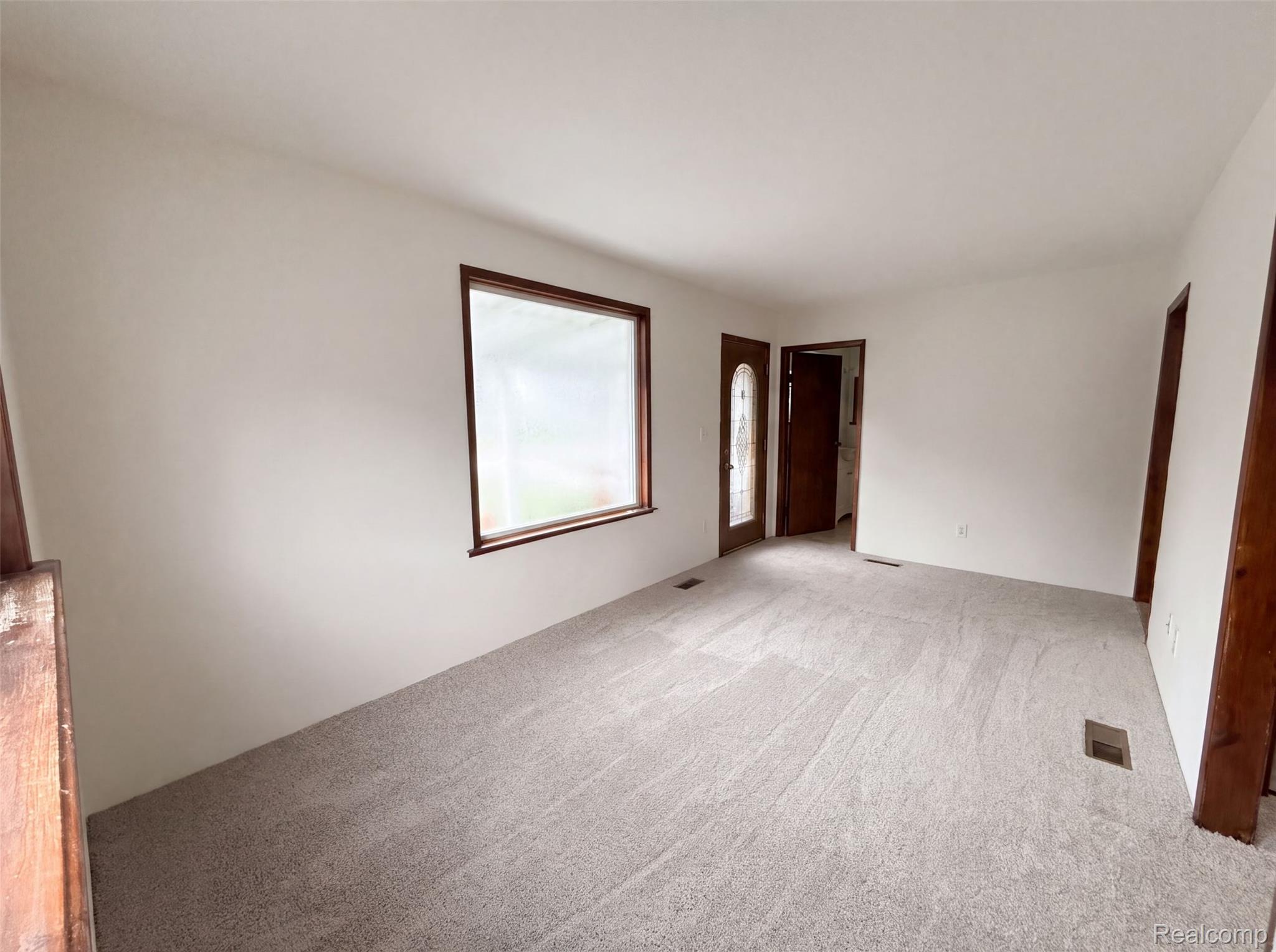 35115 University Street Property Photo 7