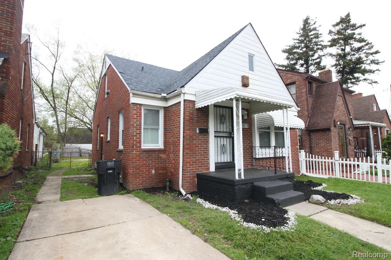 16873 Mansfield Street Property Photo 2