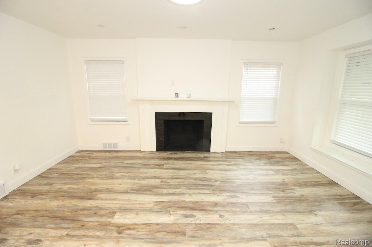 16873 Mansfield Street Property Photo 6