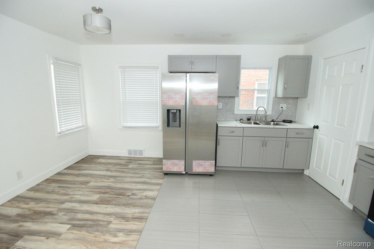 16873 Mansfield Street Property Photo 12