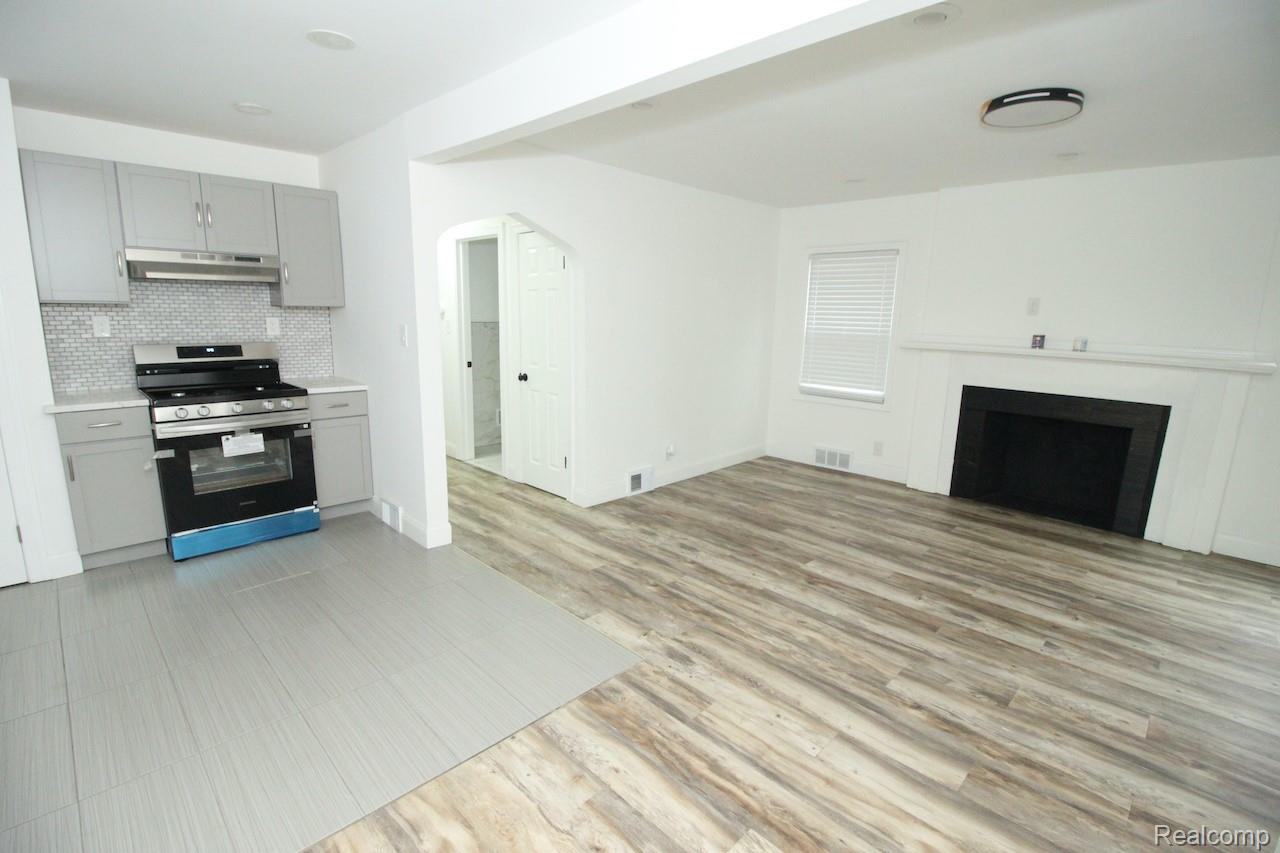 16873 Mansfield Street Property Photo 16
