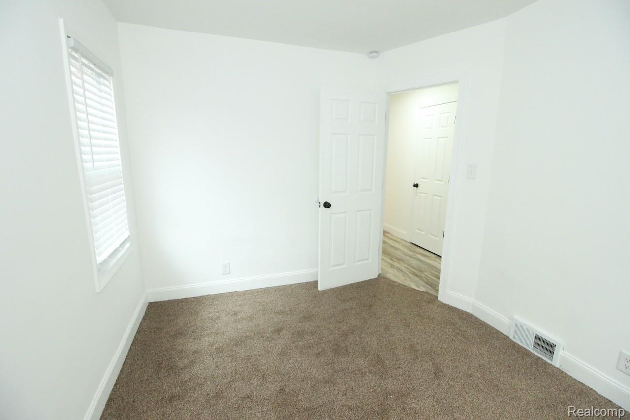 16873 Mansfield Street Property Photo 20