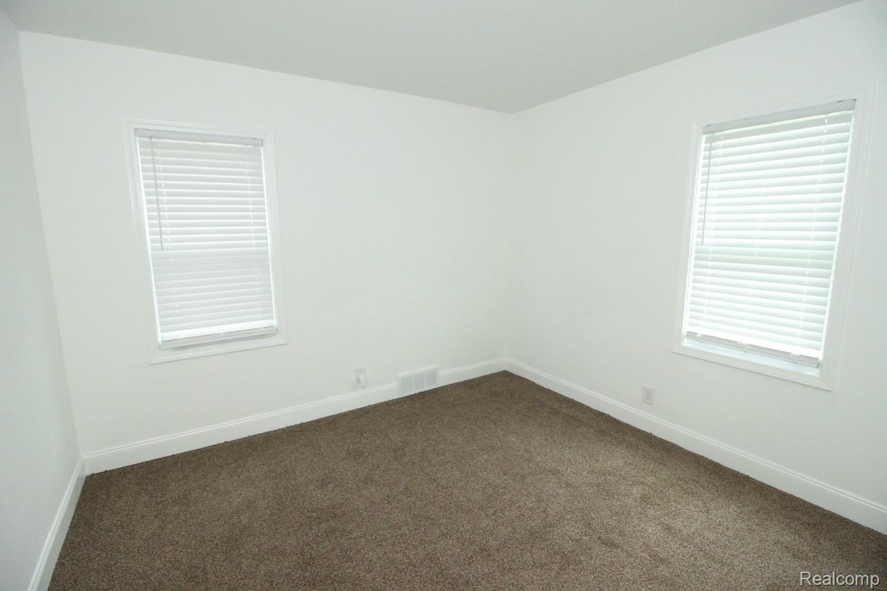 16873 Mansfield Street Property Photo 22