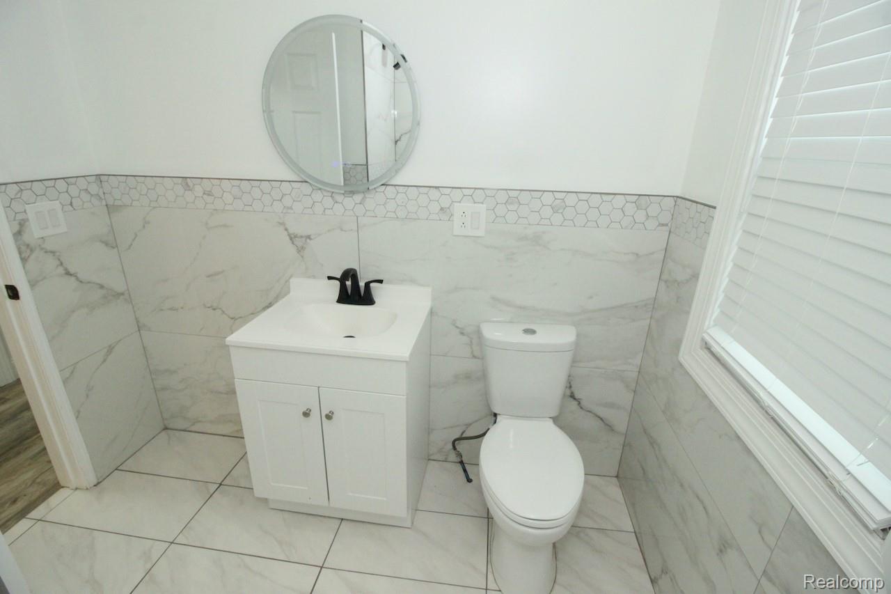16873 Mansfield Street Property Photo 24