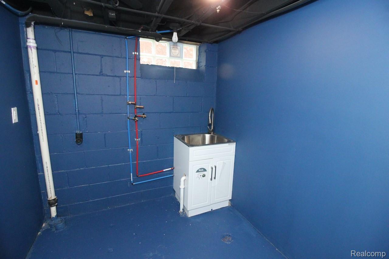 16873 Mansfield Street Property Photo 34