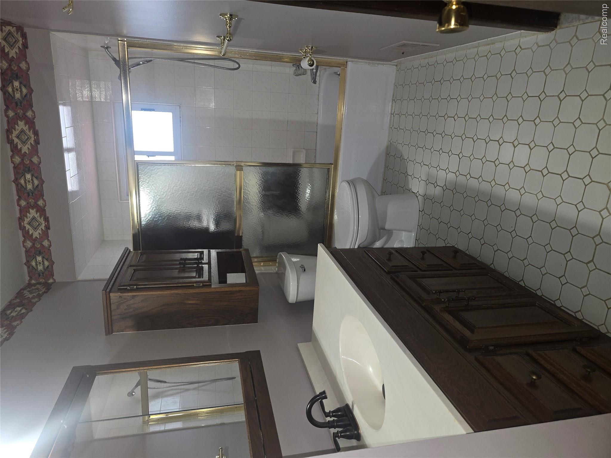 22792 Armstrong Avenue Property Photo 13