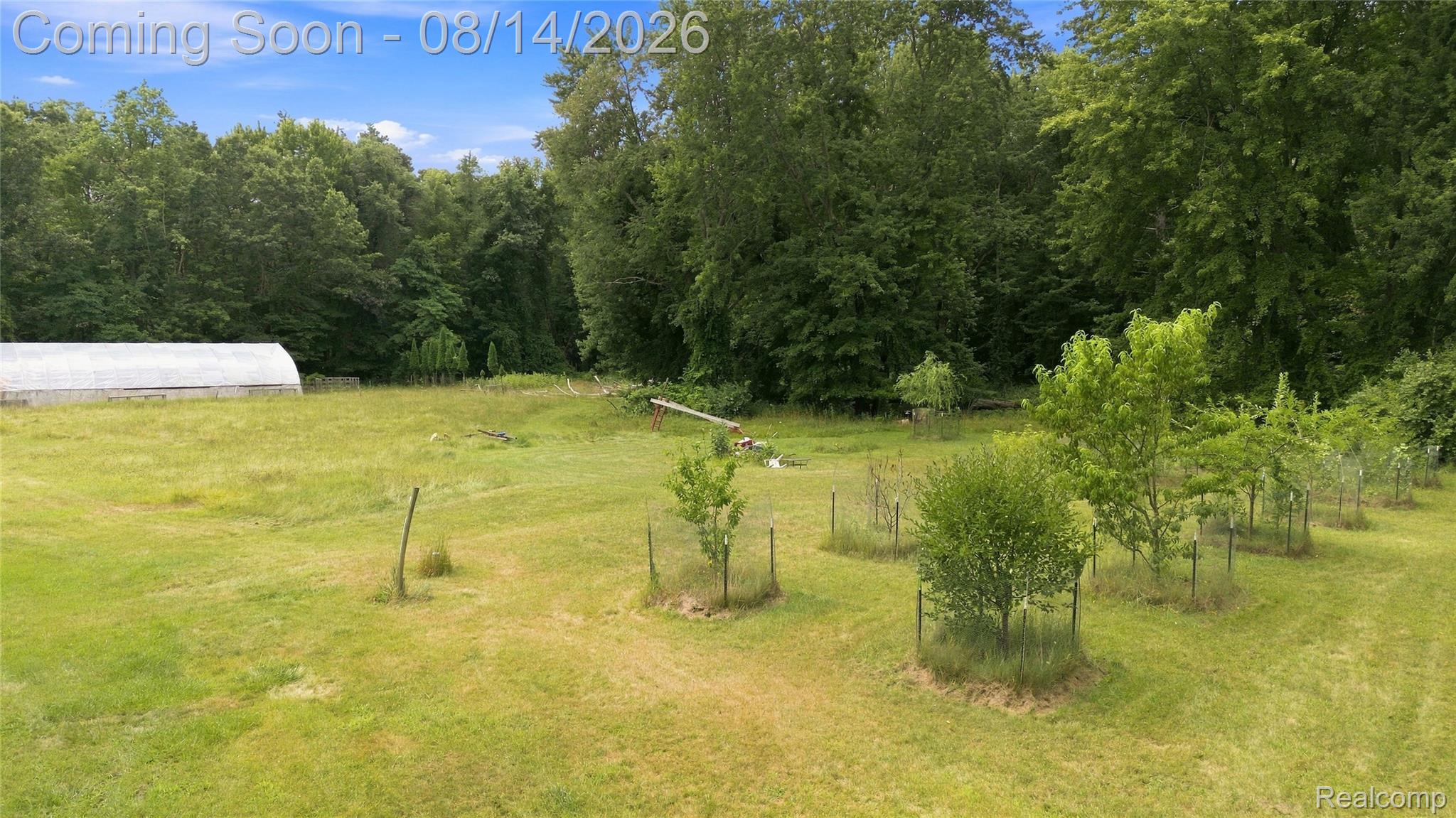301 Willow Lane Property Photo 10