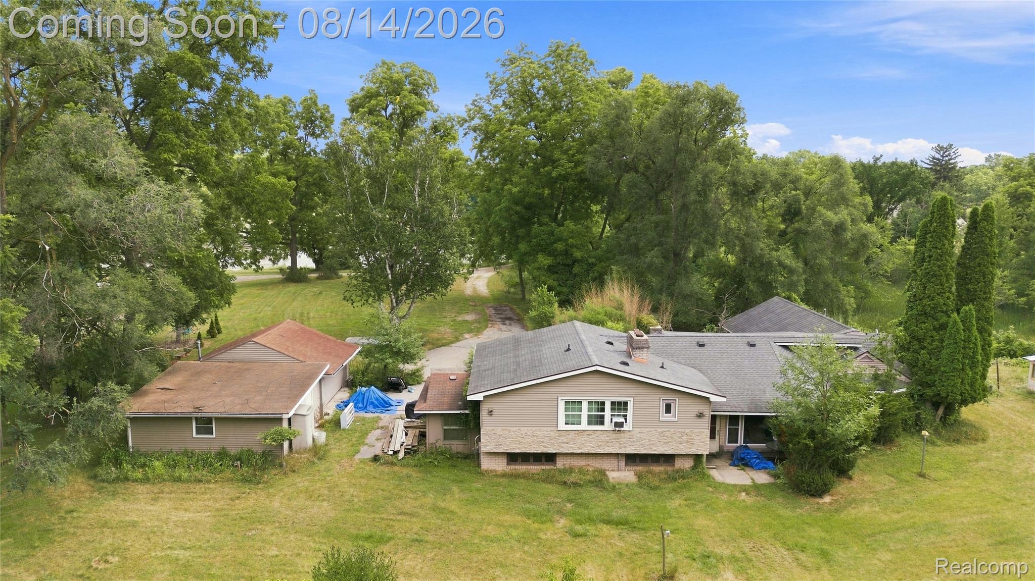 301 Willow Lane Property Photo 11