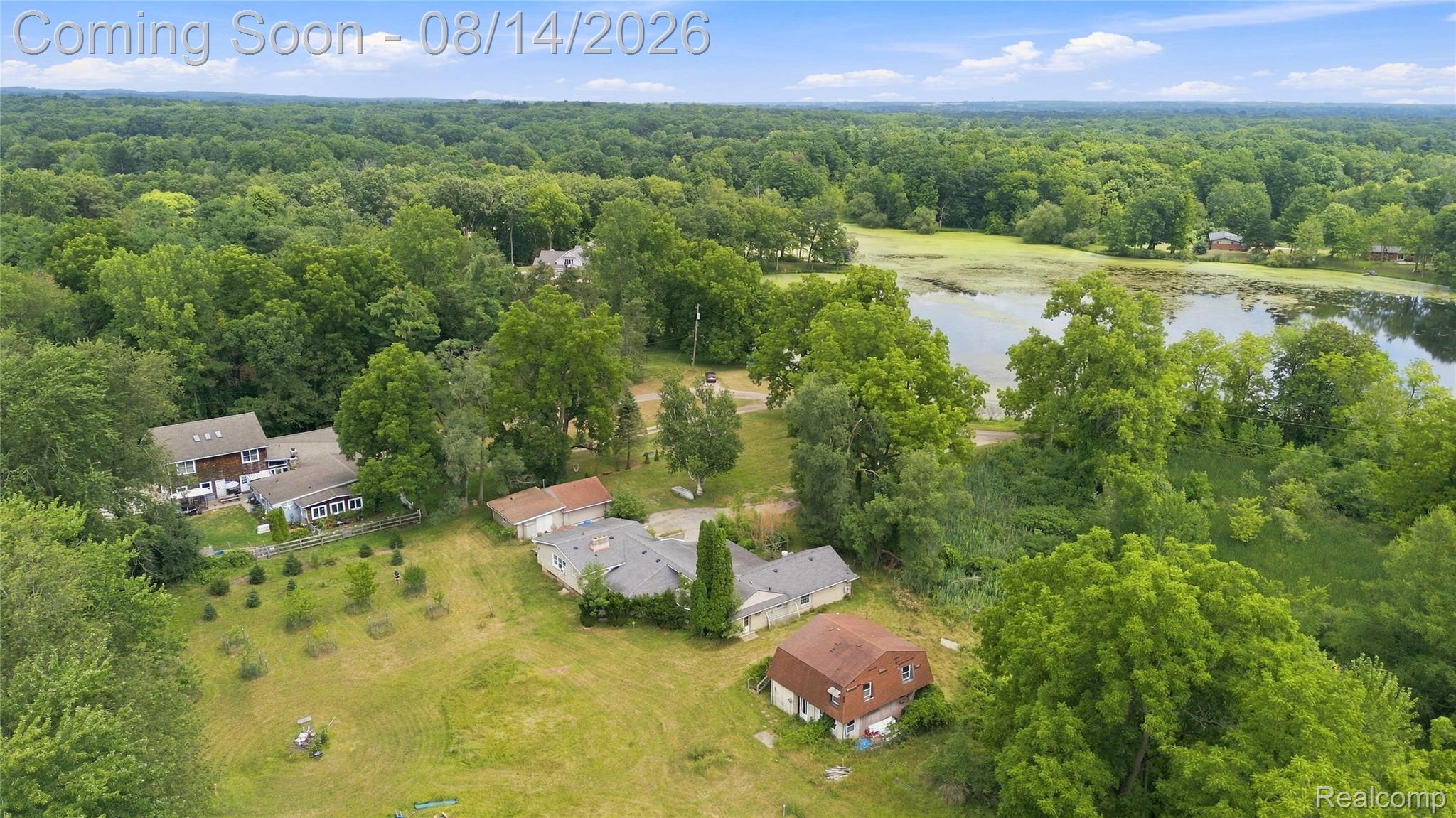 301 Willow Lane Property Photo 15