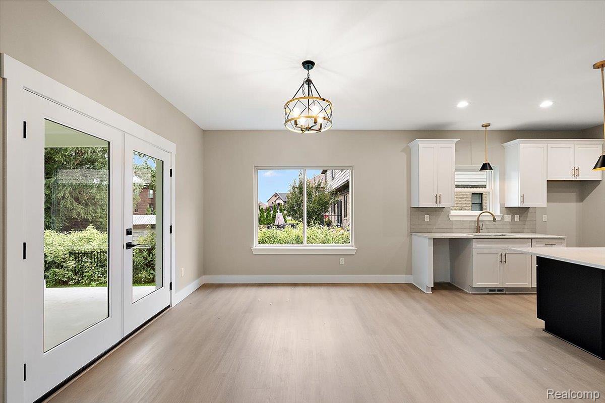 49287 London Bridge Drive Property Photo 13