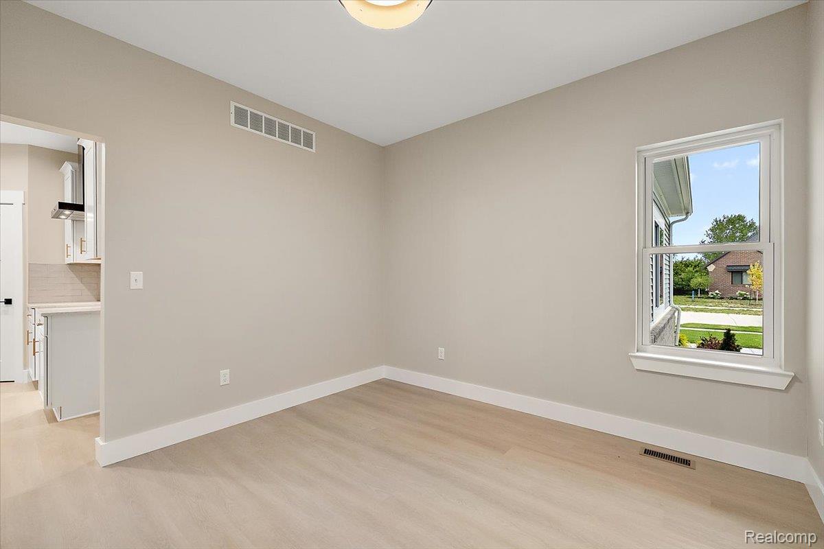 49287 London Bridge Drive Property Photo 28