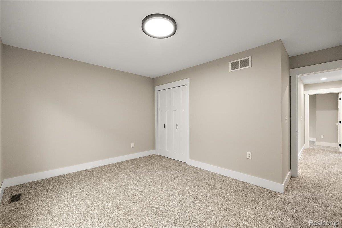 49287 London Bridge Drive Property Photo 46