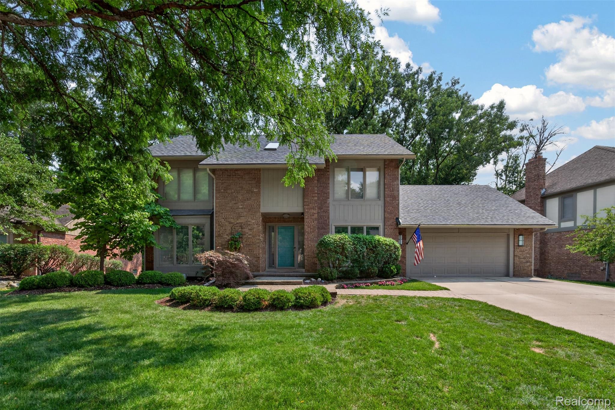 845 River Bend Drive Property Photo 1