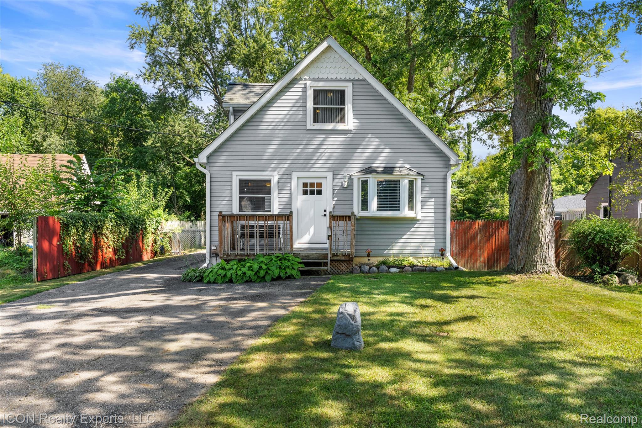 55875 Pontiac Trail Court Property Photo 1