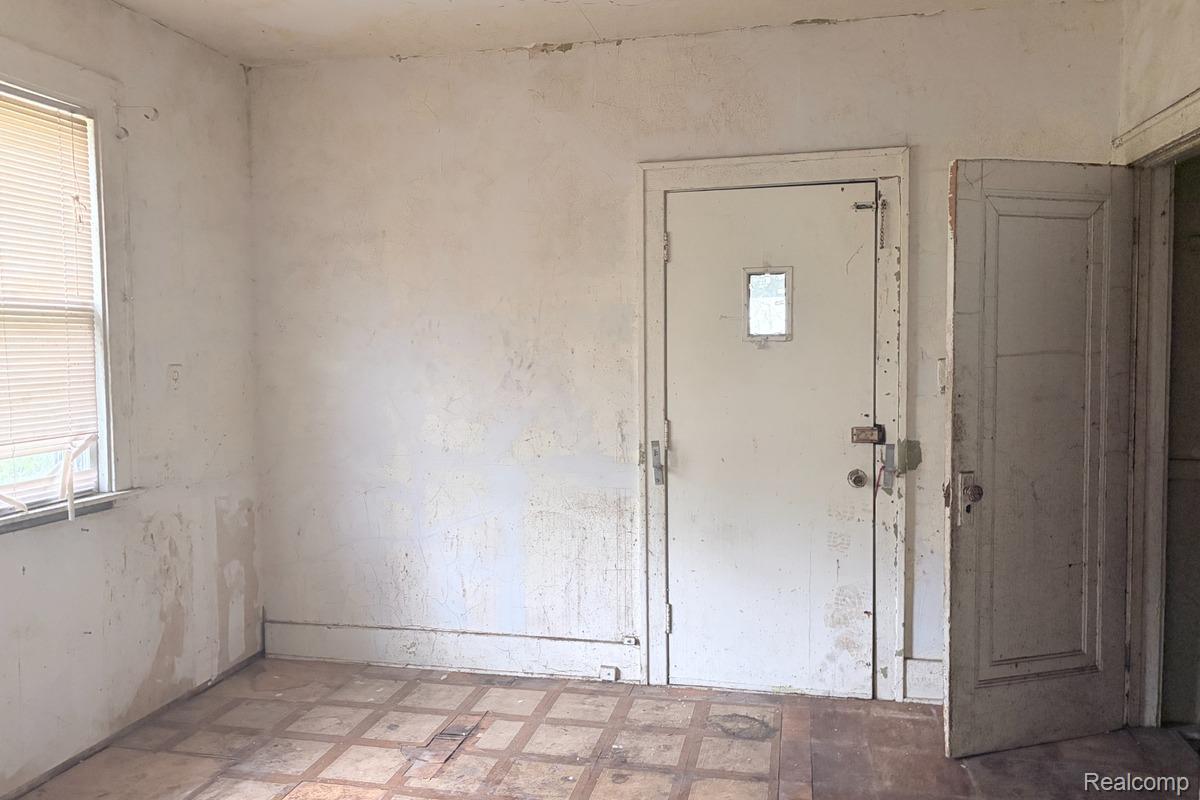 10449 Sterritt Street Property Photo 7