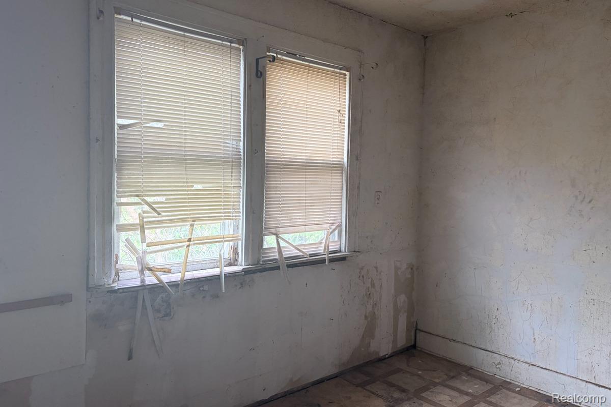10449 Sterritt Street Property Photo 8