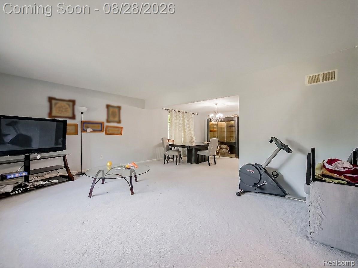 6052 Glen Eagles Drive Property Photo 7