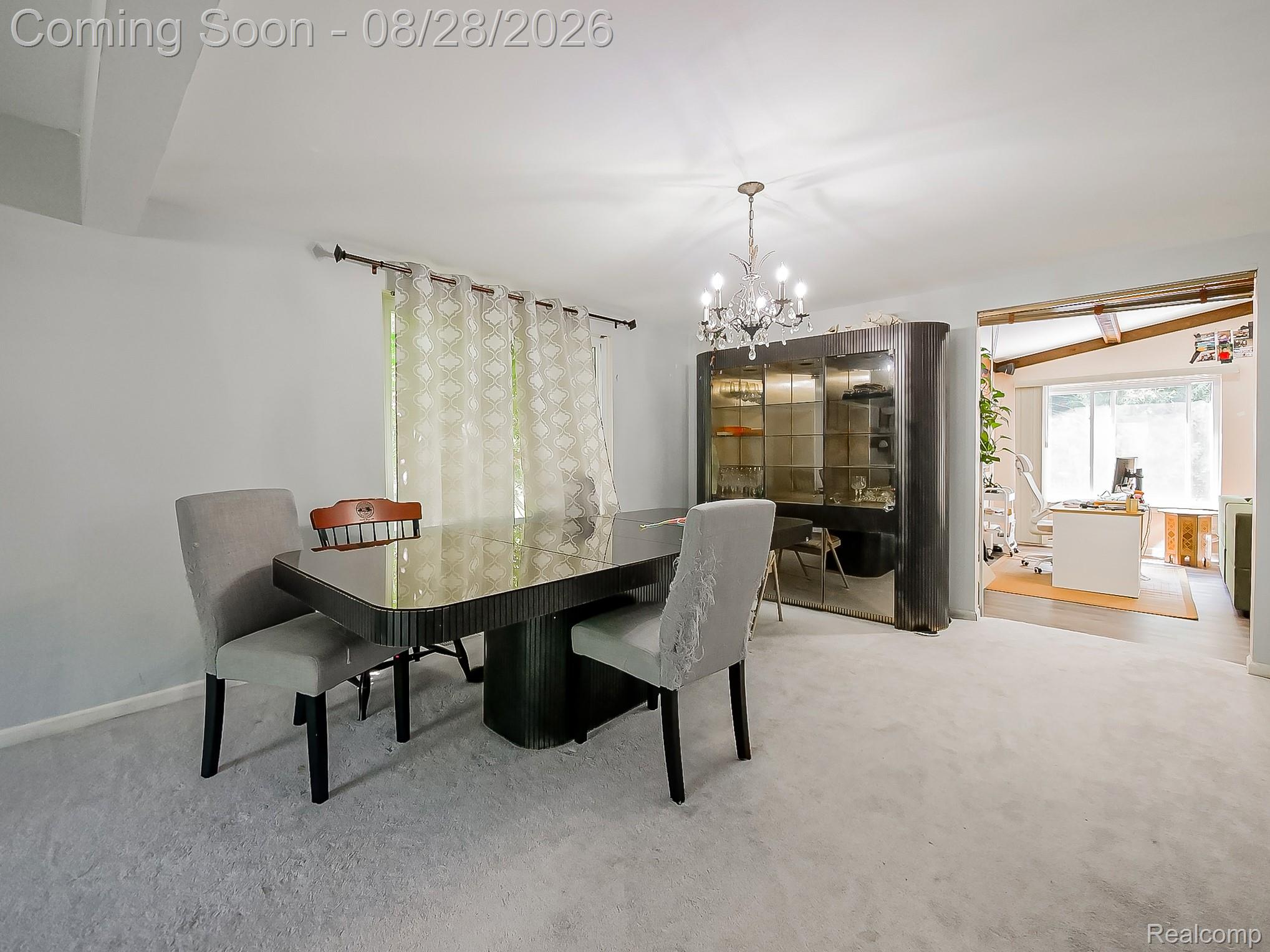 6052 Glen Eagles Drive Property Photo 9