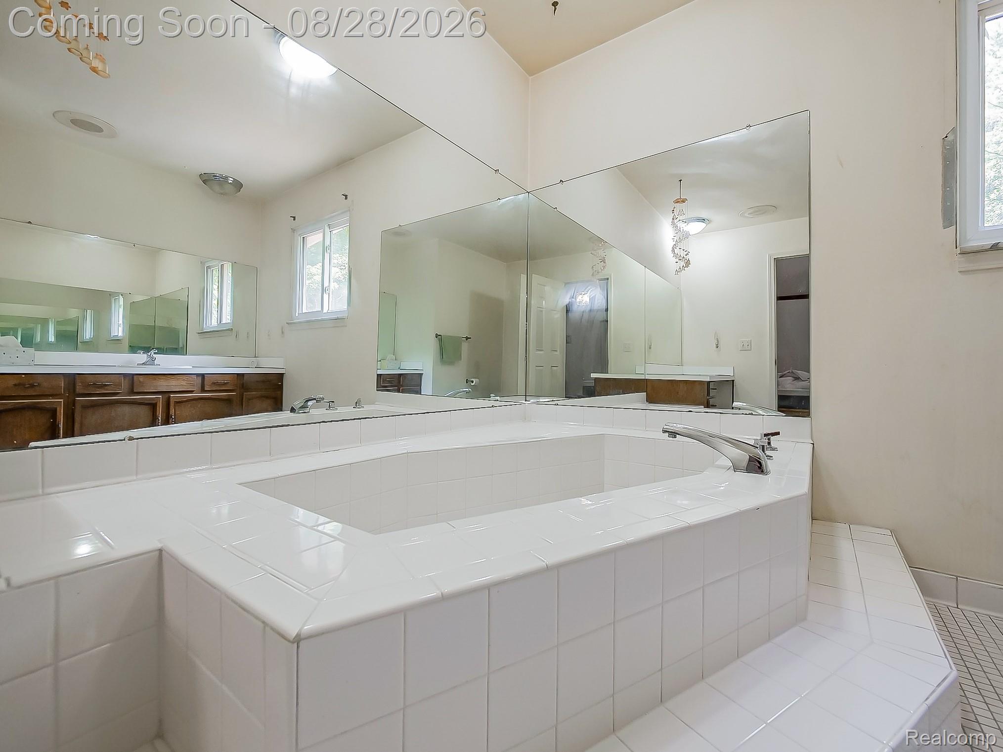 6052 Glen Eagles Drive Property Photo 17