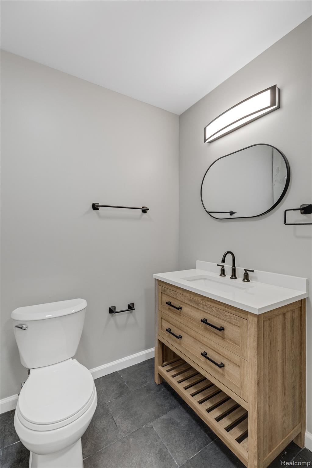 26261 La Muera Street Property Photo 18