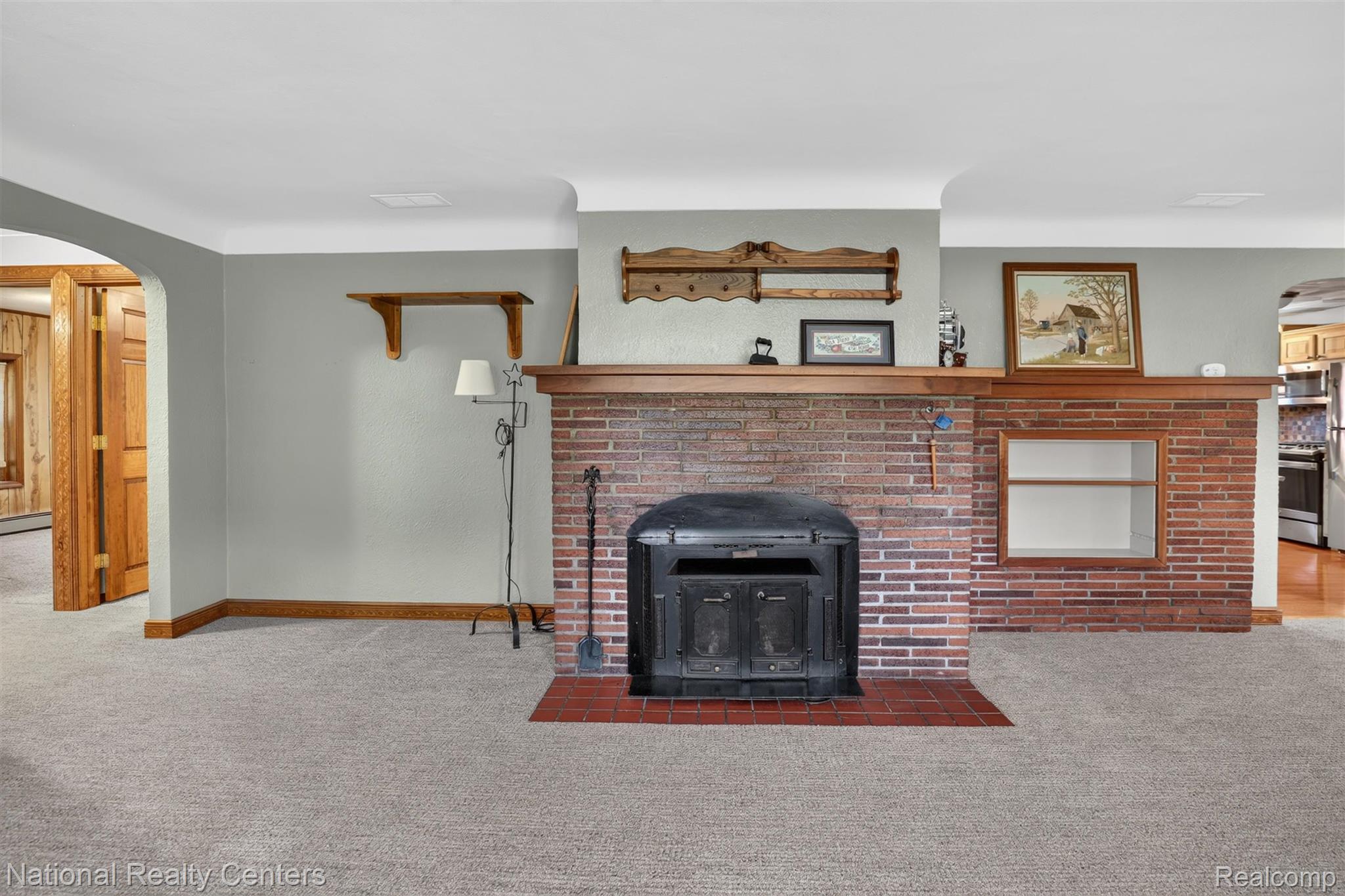 127 W Albain Road Property Photo 7